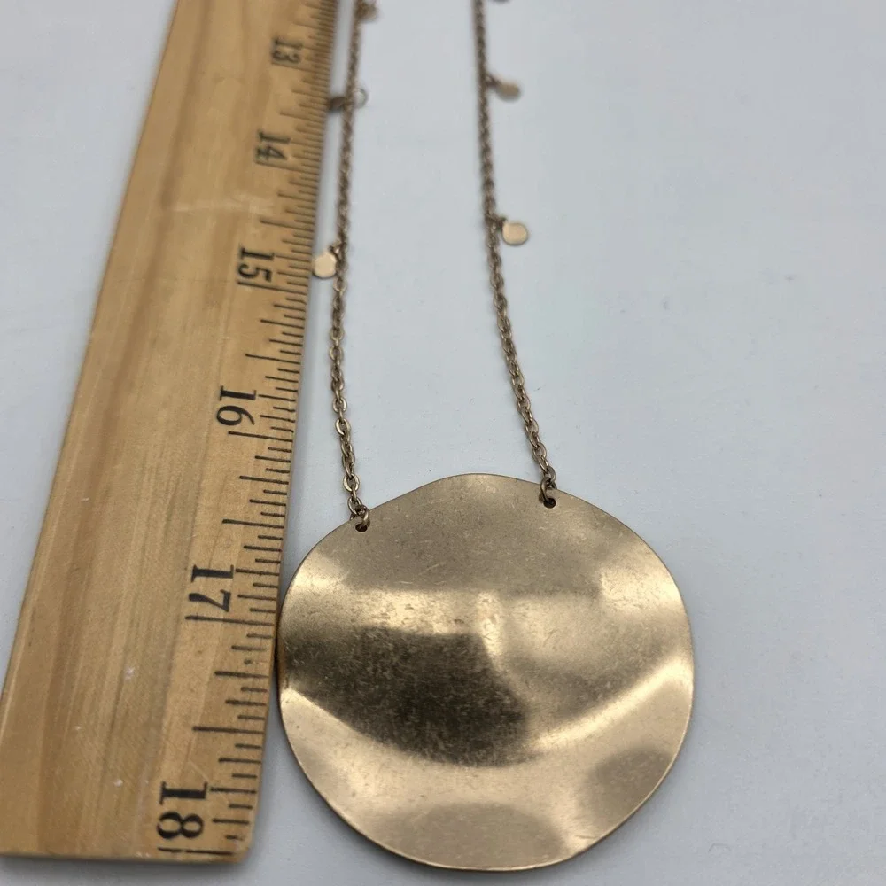 Wavy Brass Tone Meral Large Disc Pendant & Small Discs Chain Necklace 18